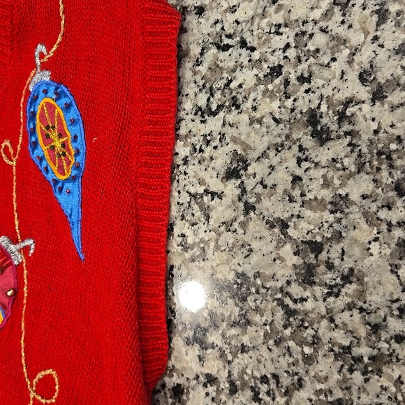 VTG. NUTCRACKER SLEEVELESS BUTTON-UP CHRISTMAS VEST. ORNAMENTS. SIZE LARGE. - Picture 8 of 10